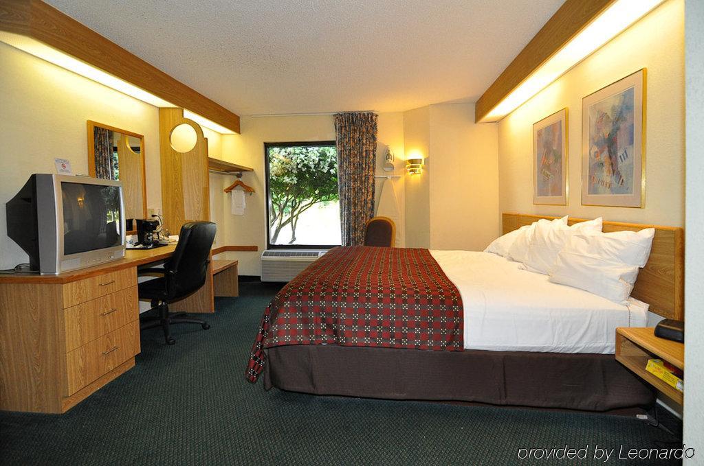 Red Roof Inn Pensacola Fairgrounds Ferry Pass Quarto foto